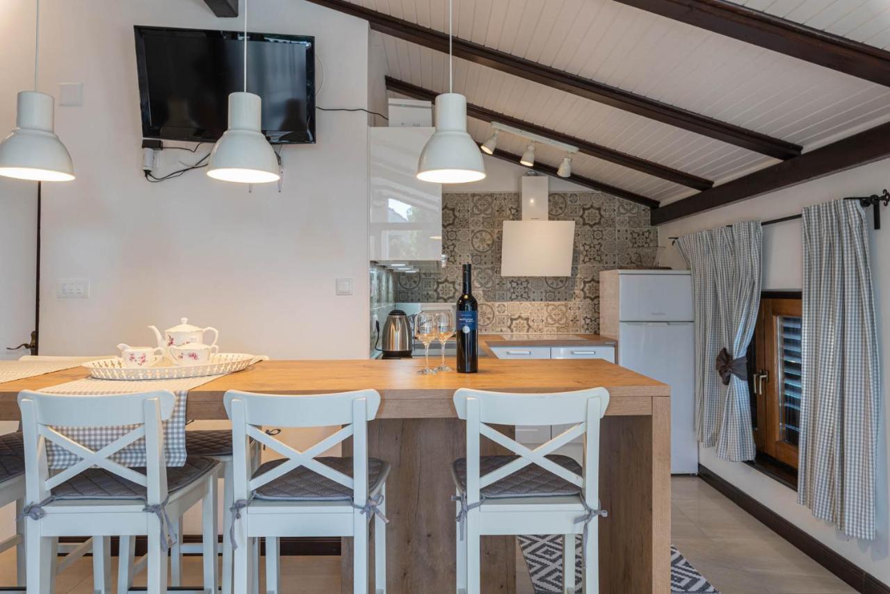 דראגה Apartments Fijan מראה חיצוני תמונה